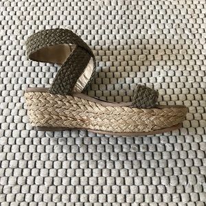 Stuart Weitzman Alex Low Wedges